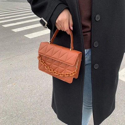 Iconic Chain Crossbody Bag