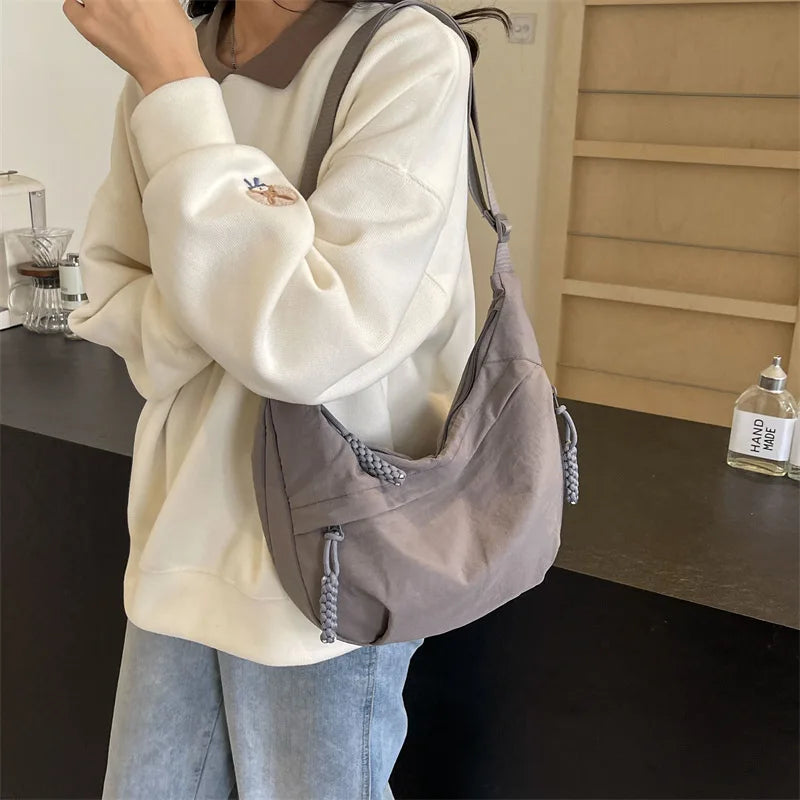 Mila Venture Mailman Bag