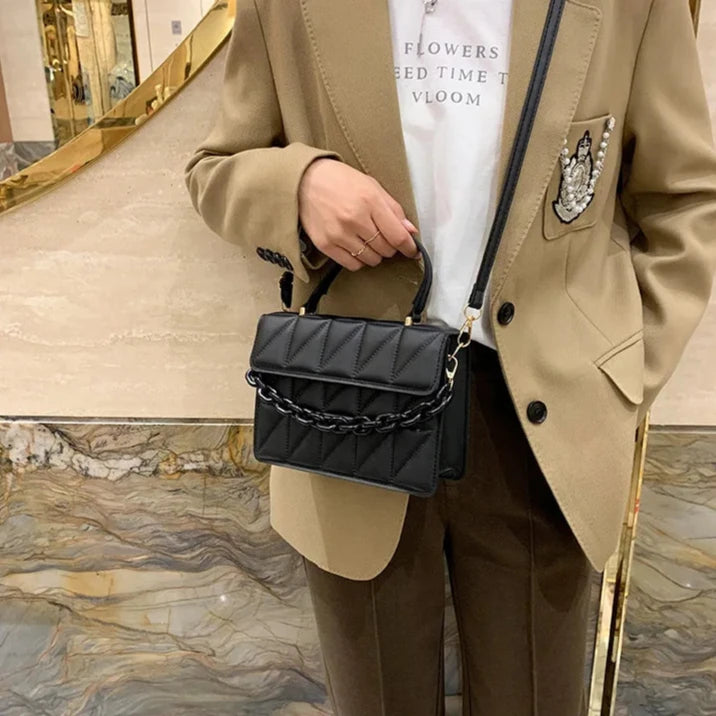 Iconic Chain Crossbody Bag