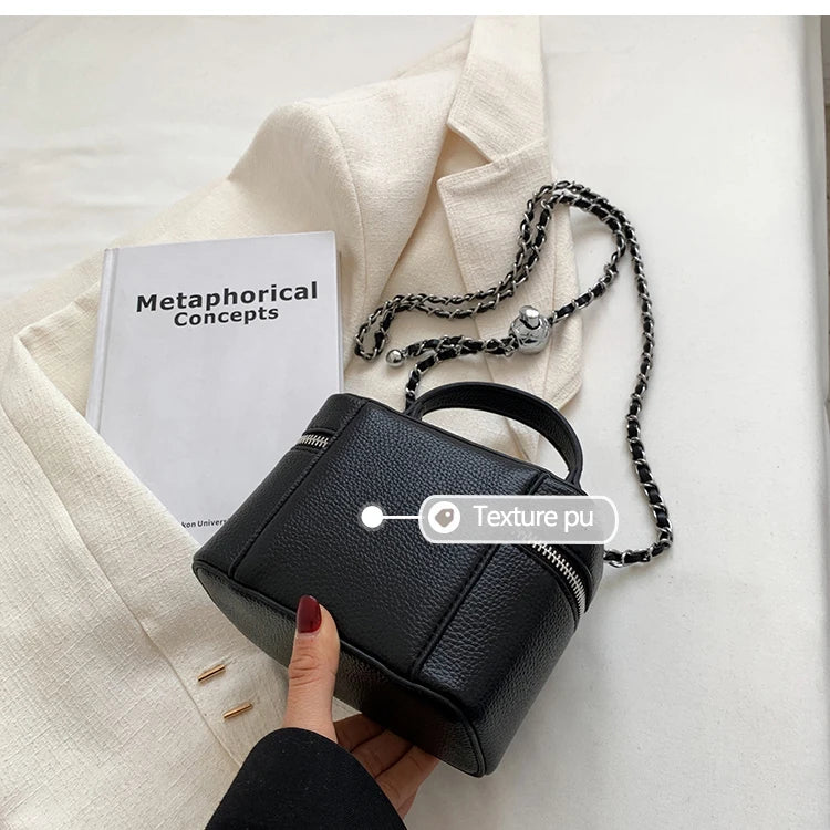 Tessa Chainsquare Crossbody Bag