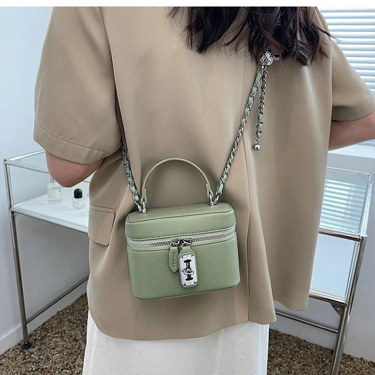 Tessa Chainsquare Crossbody Bag