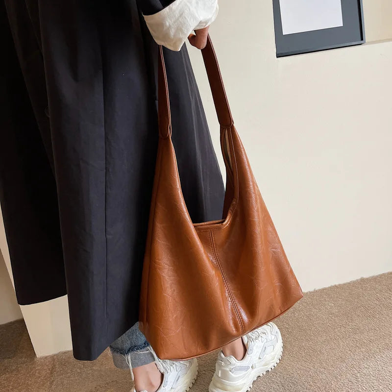 Aventra Leather Shoulder Bag