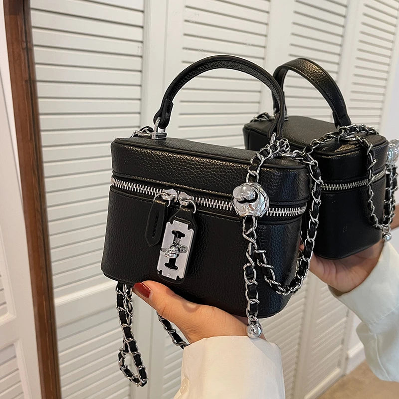 Tessa Chainsquare Crossbody Bag