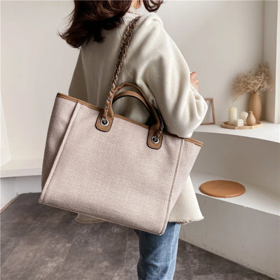 Finnia Canvas Shoulder Bag